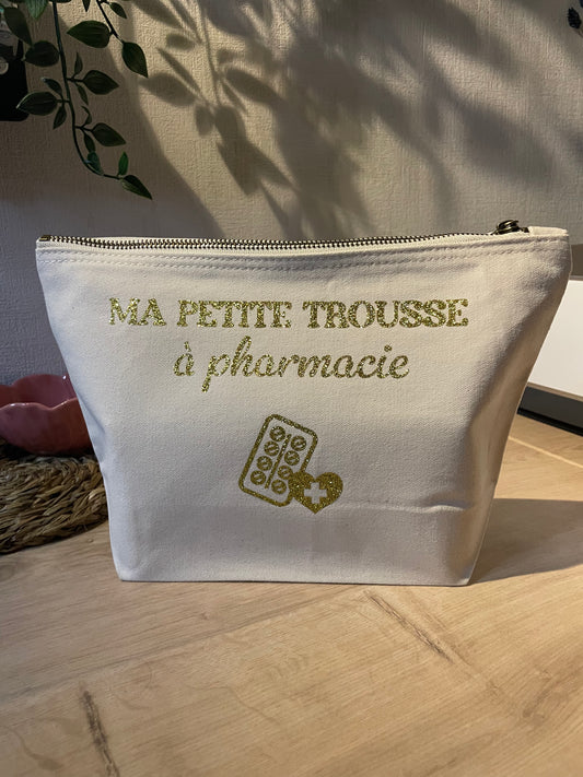 Grande trousse « à pharmacie »