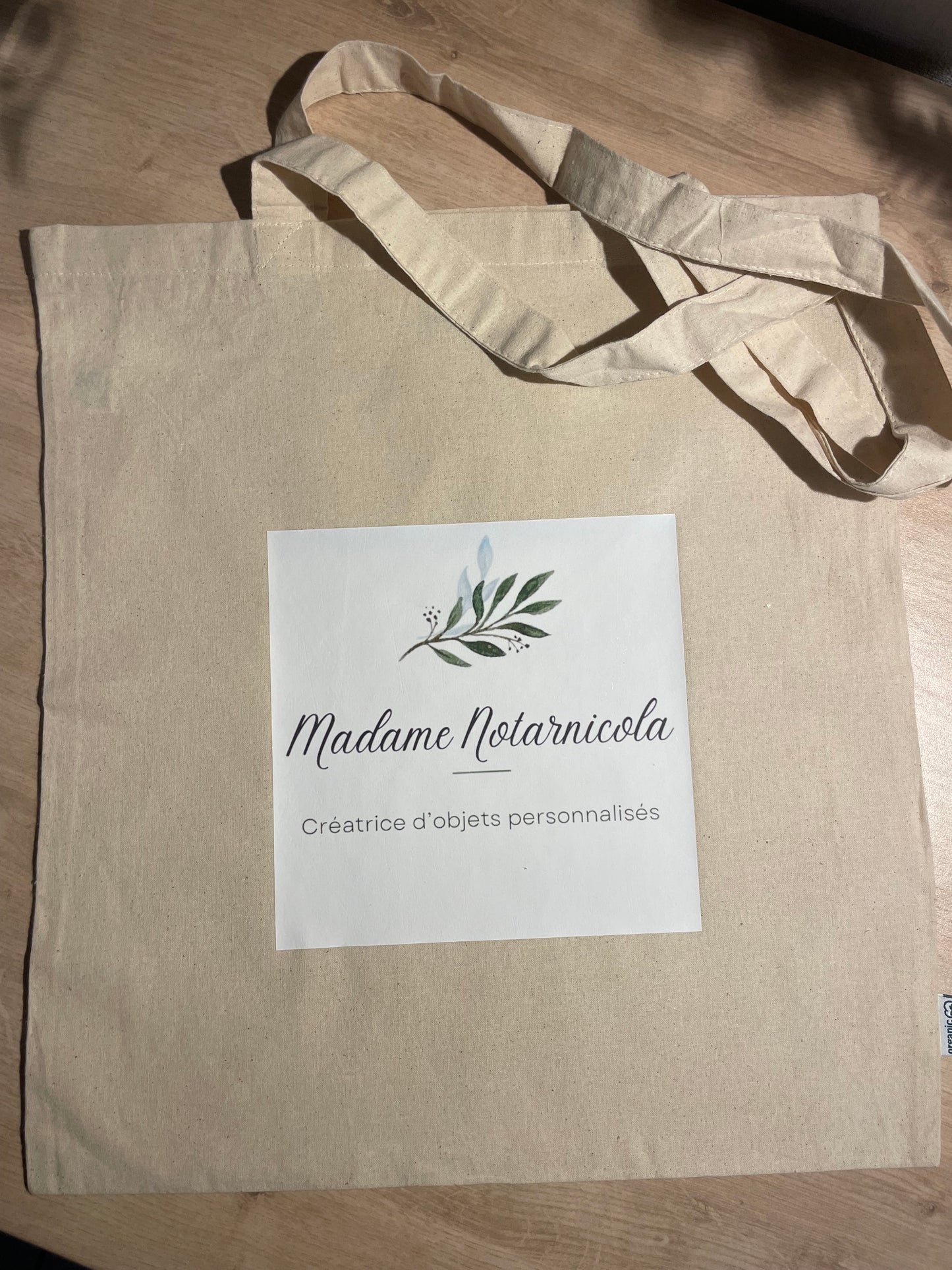 Tote bag logo