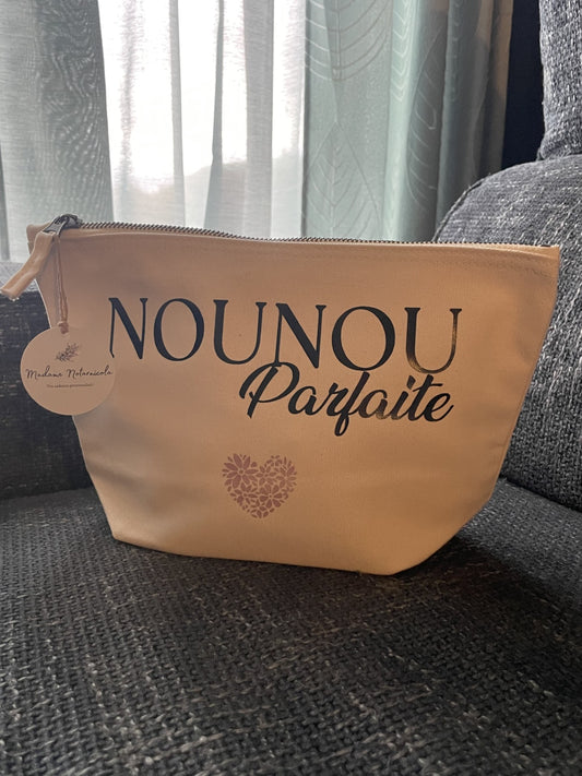 Pochette "parfaite" nounou